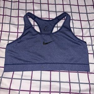 nike sports bra size xl in womens